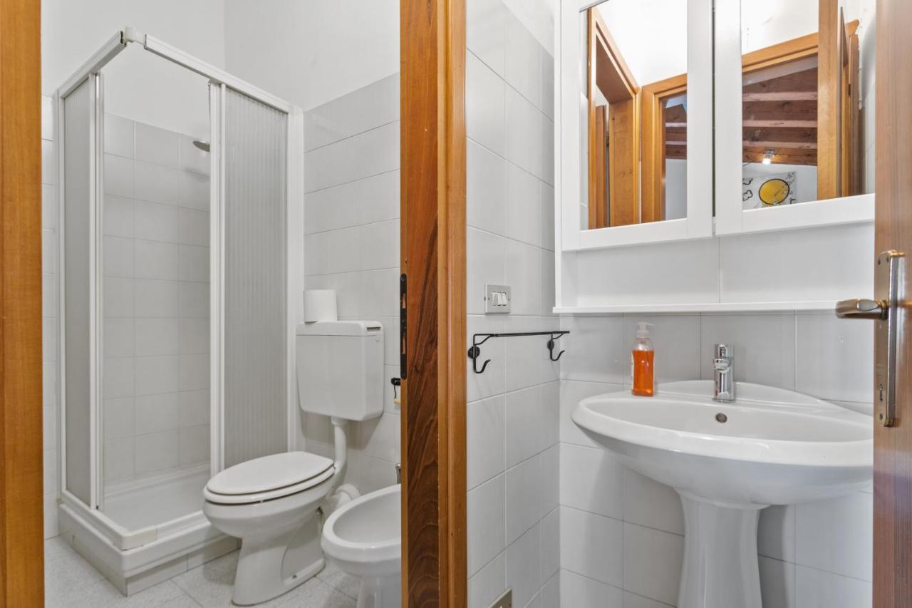 Appartamento Carega - Affitti Brevi Italia เวโรนา ภายนอก รูปภาพ
