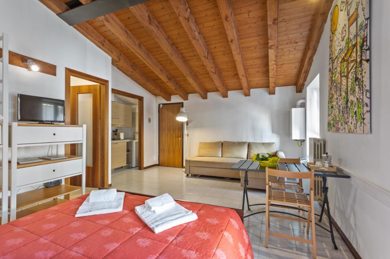 Appartamento Carega - Affitti Brevi Italia เวโรนา ภายนอก รูปภาพ
